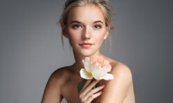 Maybelline’s New Curl Bounce Mascara, Beautiful, Sensuous Innovation