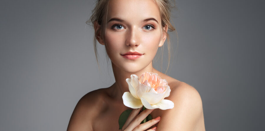 Maybelline’s New Curl Bounce Mascara, Beautiful, Sensuous Innovation